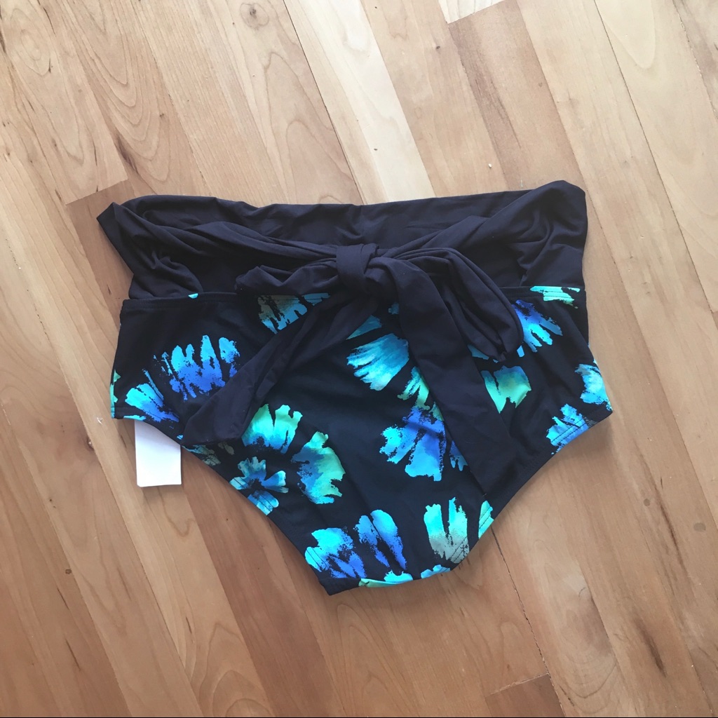 Nwt Carmen Marc Valvo Bikini Bottoms